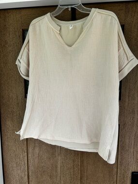 Wishlist Cream Short Sleeve V-Neck Tunic Top